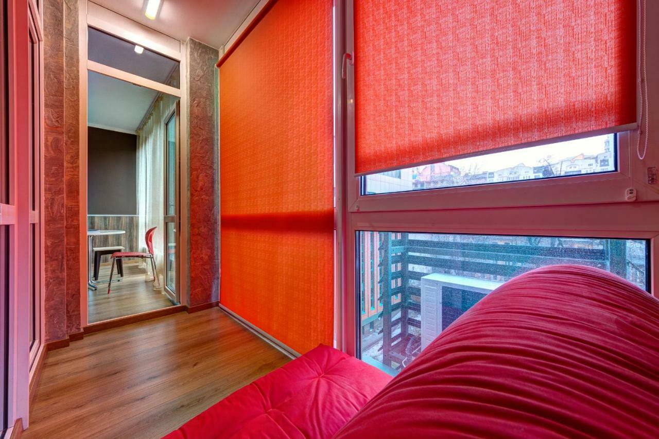 Apartments Near Shevchenko Boulevard Киев Екстериор снимка