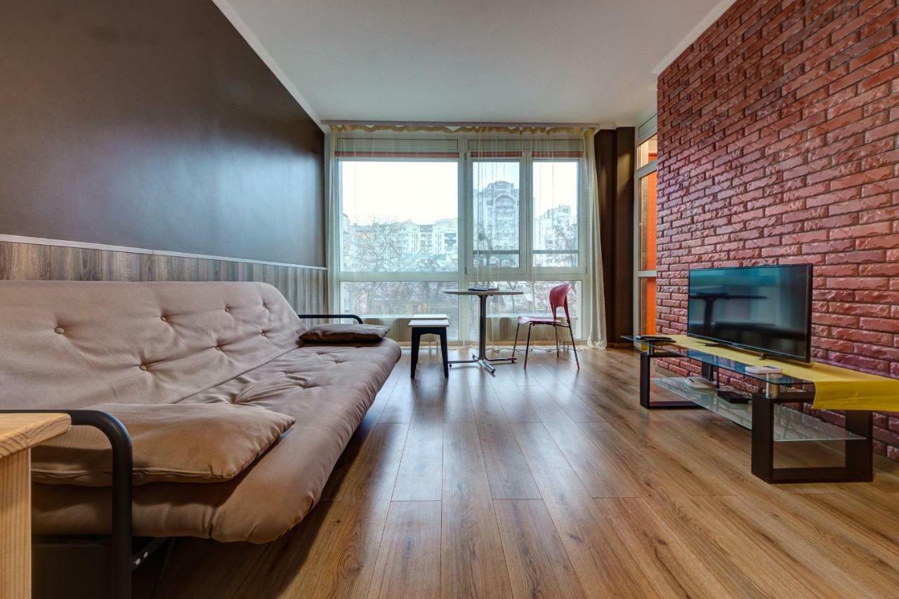 Apartments Near Shevchenko Boulevard Киев Екстериор снимка