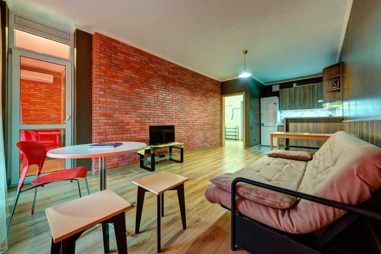 Apartments Near Shevchenko Boulevard Киев Екстериор снимка