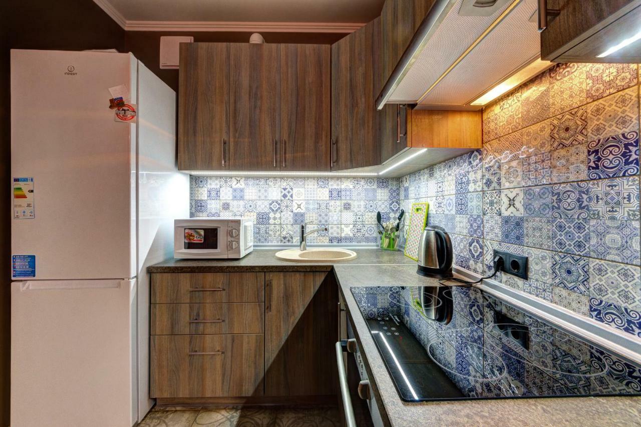 Apartments Near Shevchenko Boulevard Киев Екстериор снимка